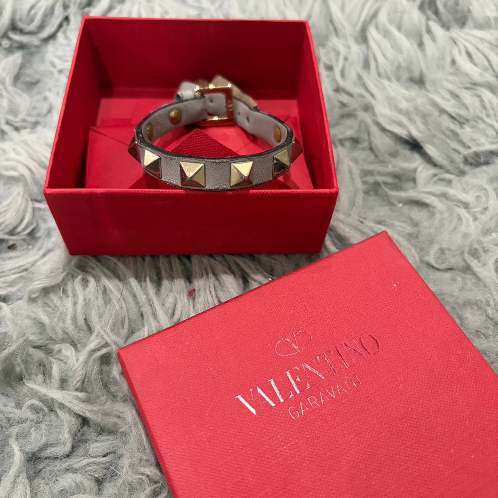 Valentino Rock Stud Gray Bracelet
